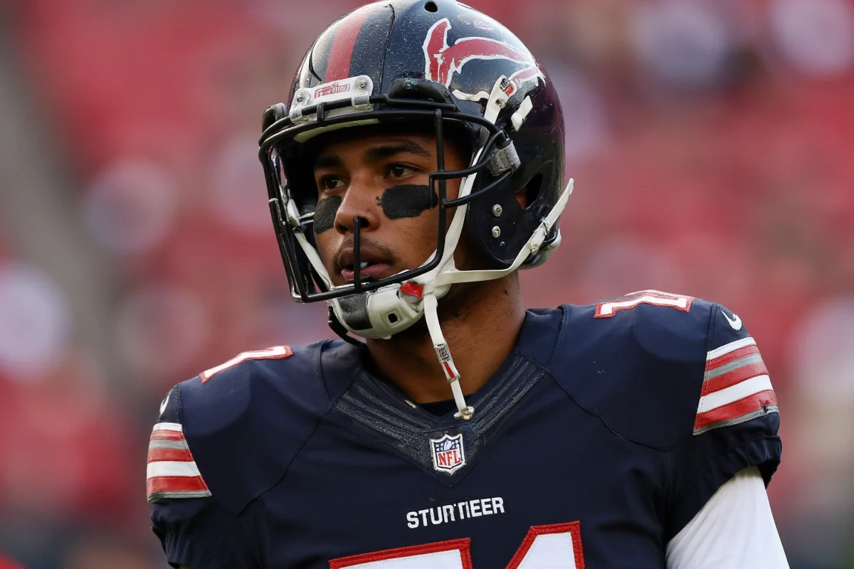 Why Do Football Players Wear Black Under Eyes?