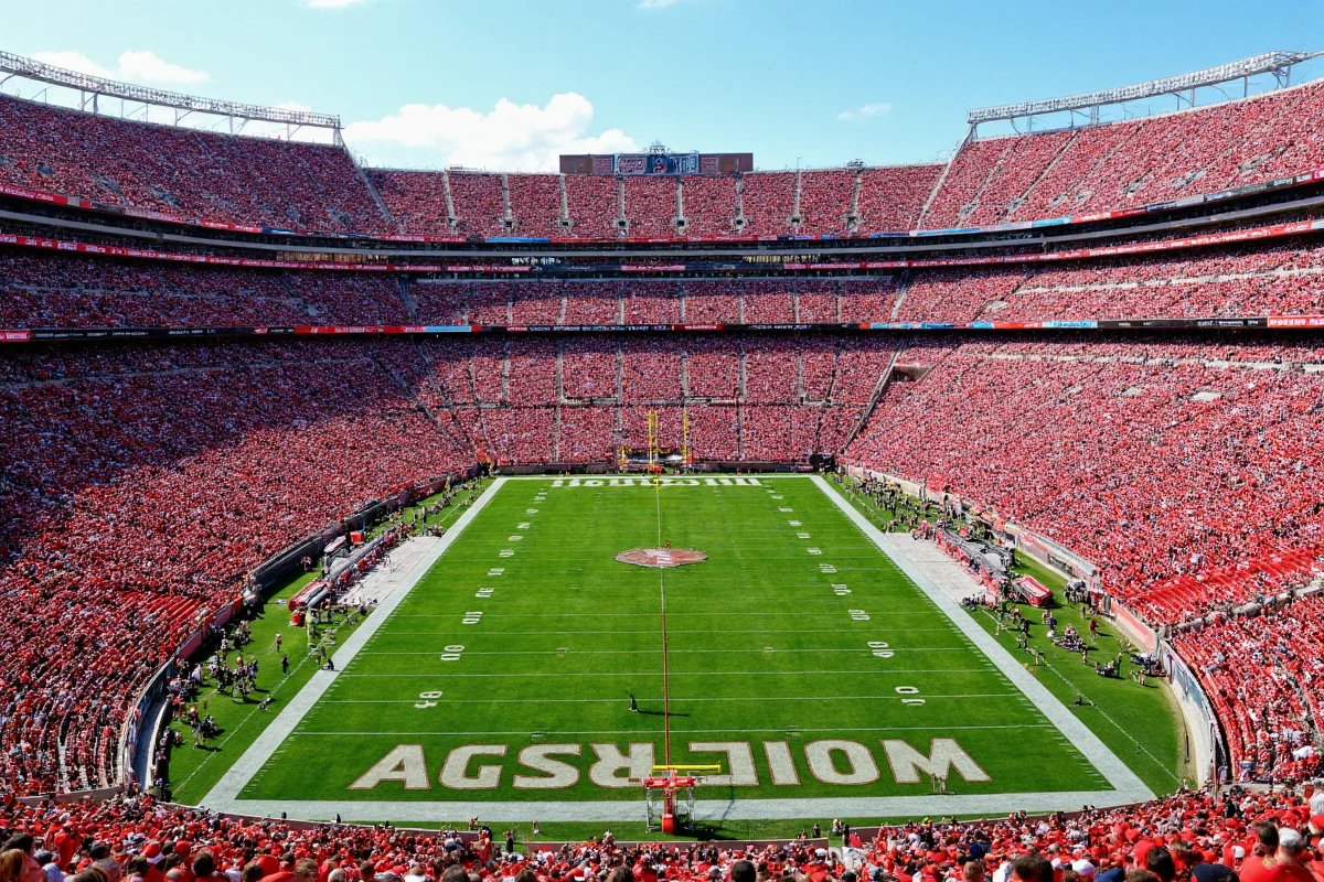 Who Has the Biggest College Football Stadium? (2025)