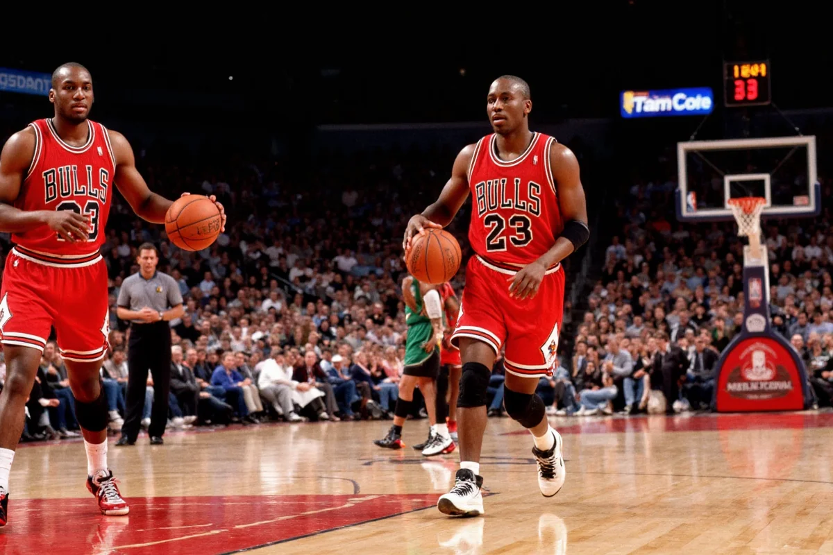 How Long Did Michael Jordan Play Baseball? Full Story