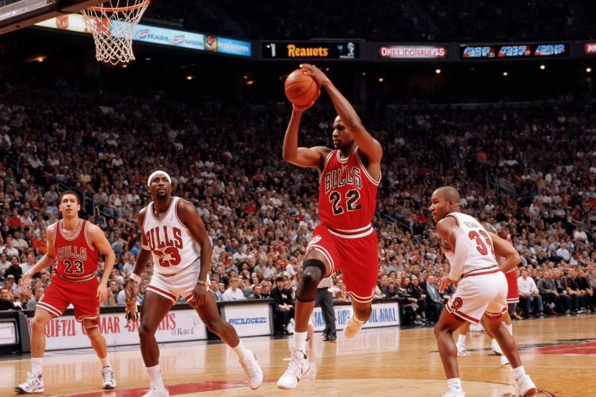 Did Michael Jordan Play Baseball? Full Story & Stats