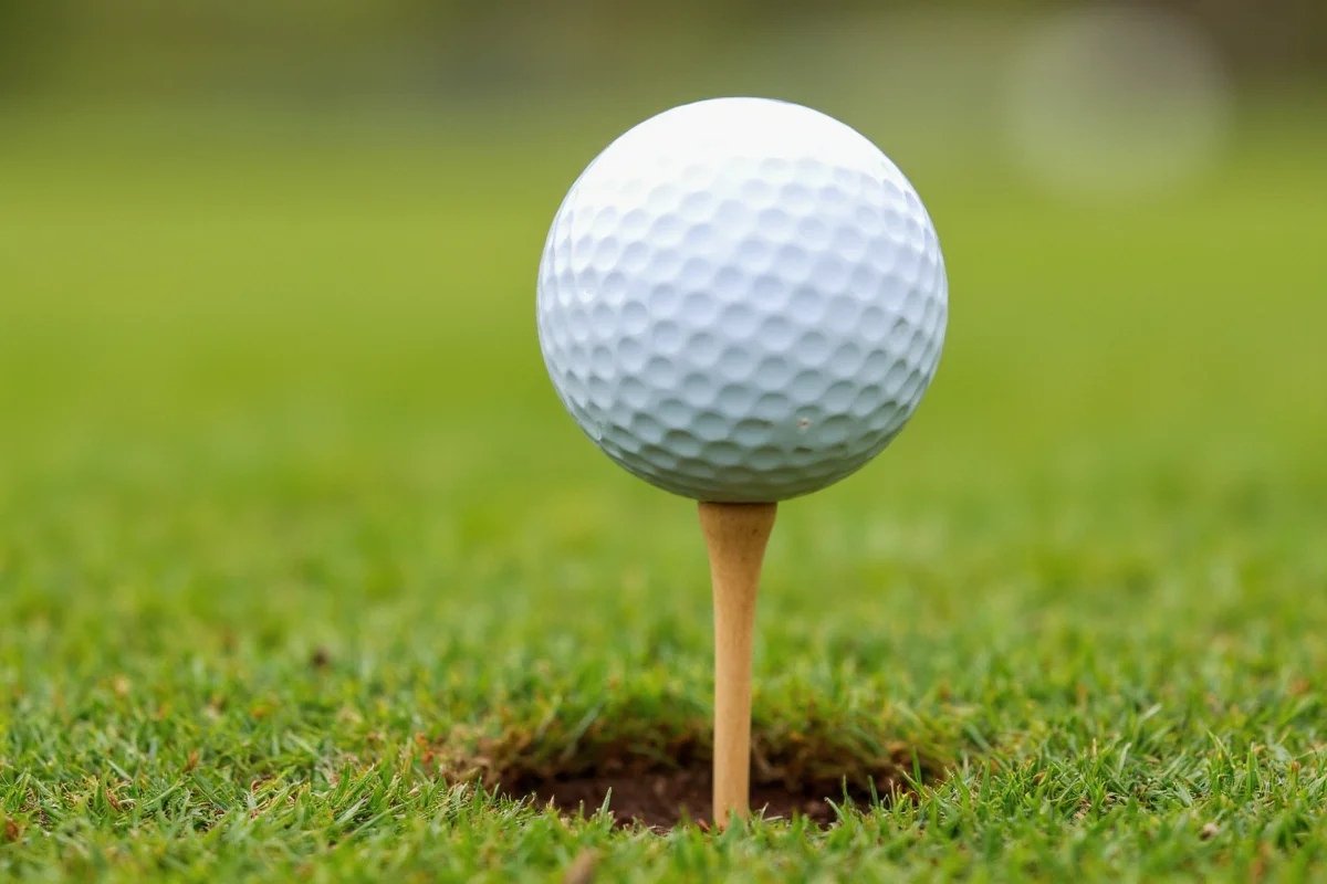 How Much Does a Golf Ball Weigh? Official Weight Explained